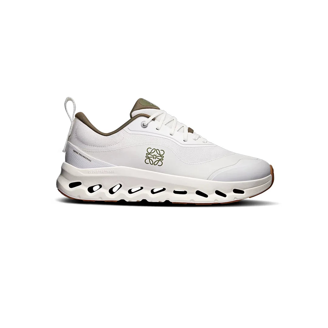 ON X LOEWE Blanc Kaki